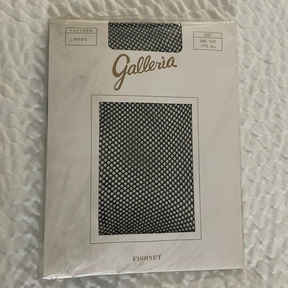 VNTG Galleria by Pailing Co Fishnet Fashion Pantyhose OS Pattern 9001 Deadstock